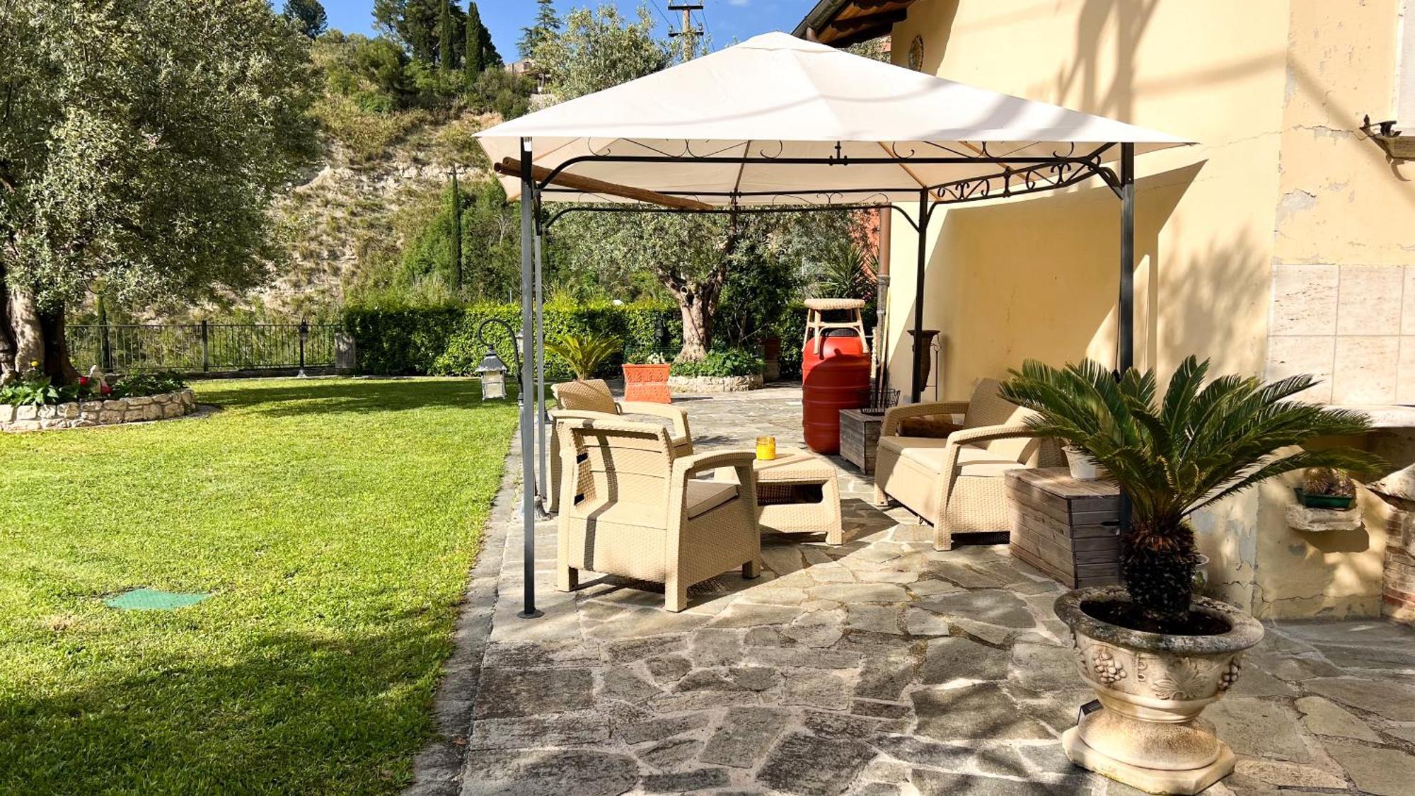 Ferienwohnung Giardino Sul Fiume Ascoli Piceno Exterior foto